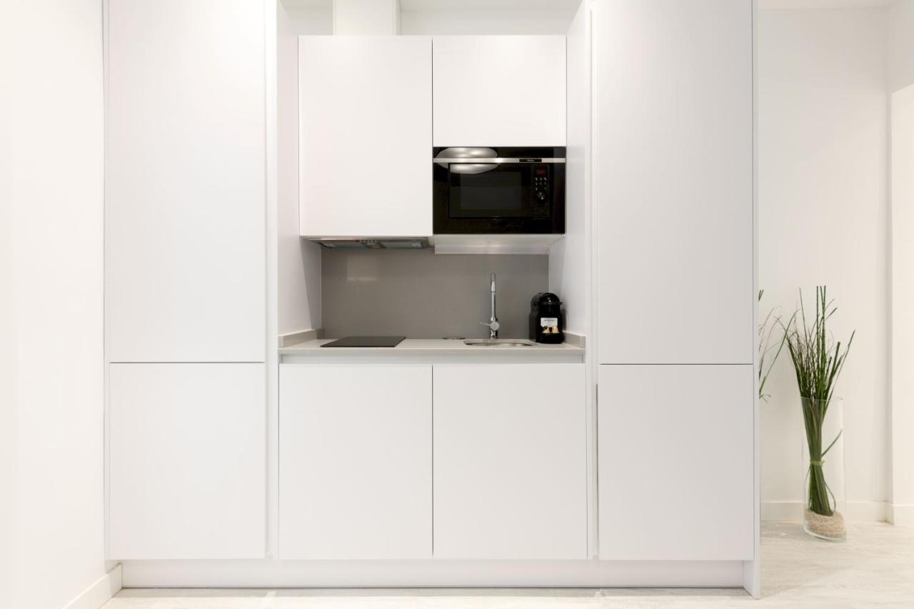 1 Bedroom 1 Bathroom- Lavapies- Minty Stay- Ave Maria Madrid Bagian luar foto