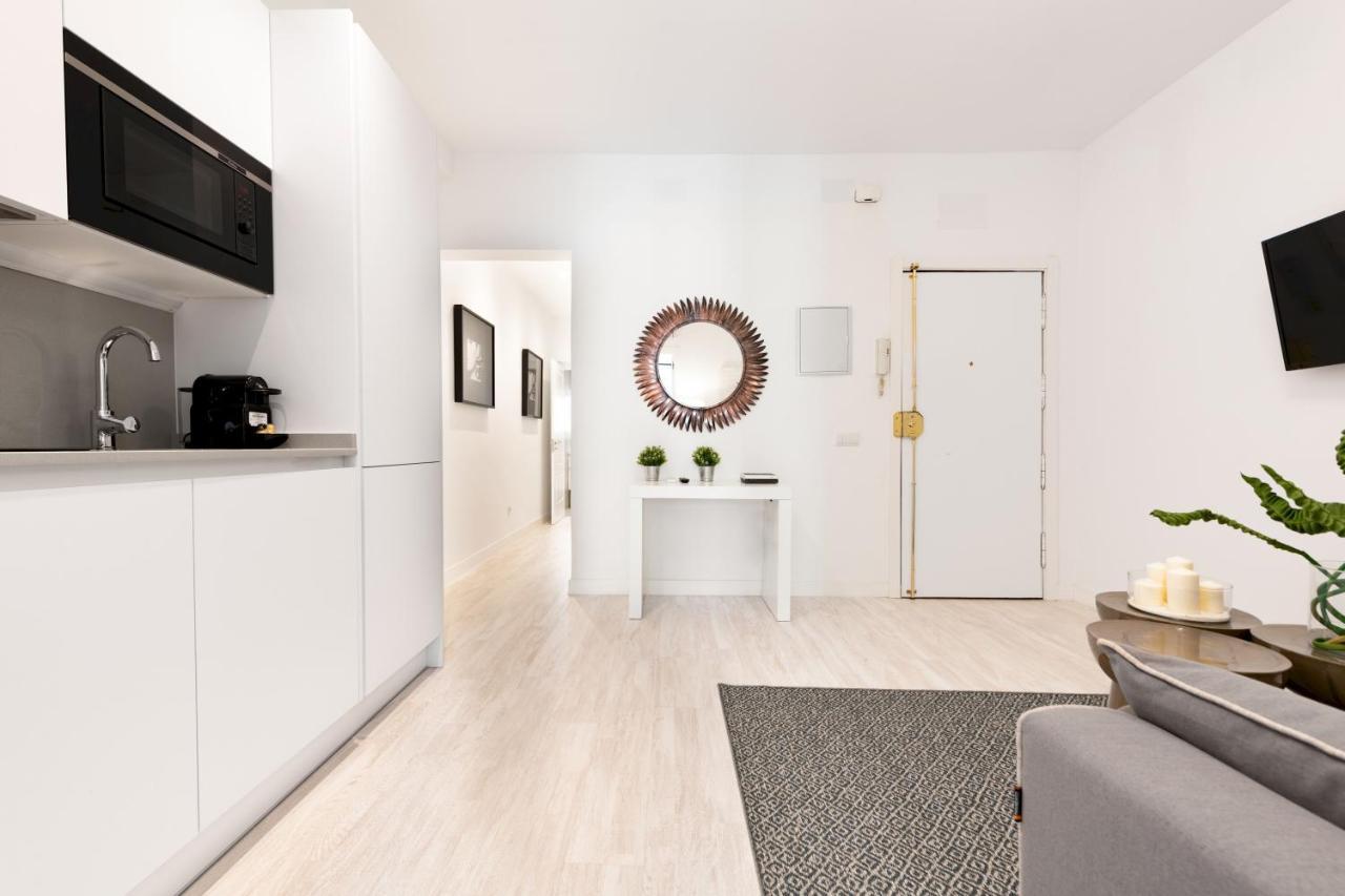 1 Bedroom 1 Bathroom- Lavapies- Minty Stay- Ave Maria Madrid Bagian luar foto