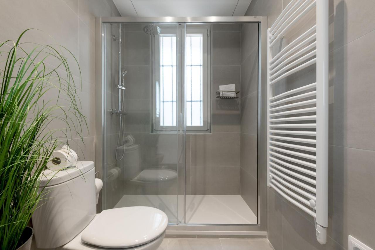 1 Bedroom 1 Bathroom- Lavapies- Minty Stay- Ave Maria Madrid Bagian luar foto